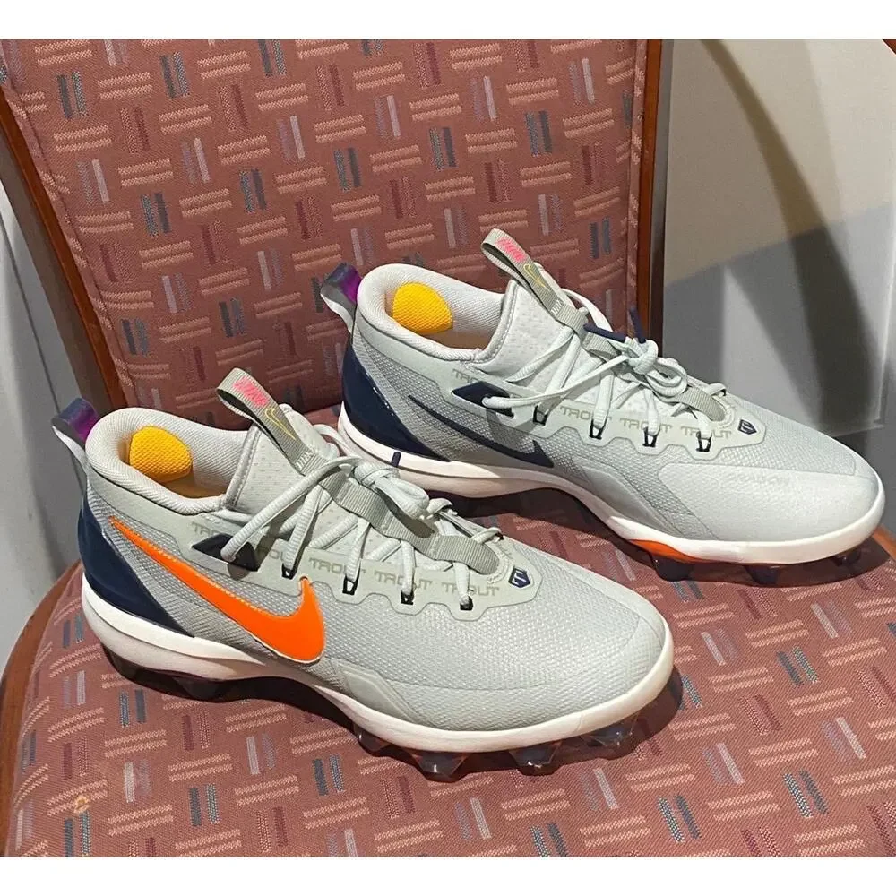 New Nike Men’s 9 Force Trout 9 Elite MCS Baseball Cleats Light Silver HF1116-001 - Picture 2 of 8